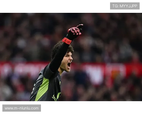 门将丁旋稳健扑救，零封战绩筑最后防线